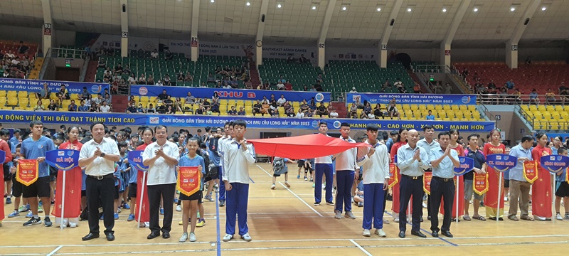 KMBBtre-27923-2.jpg