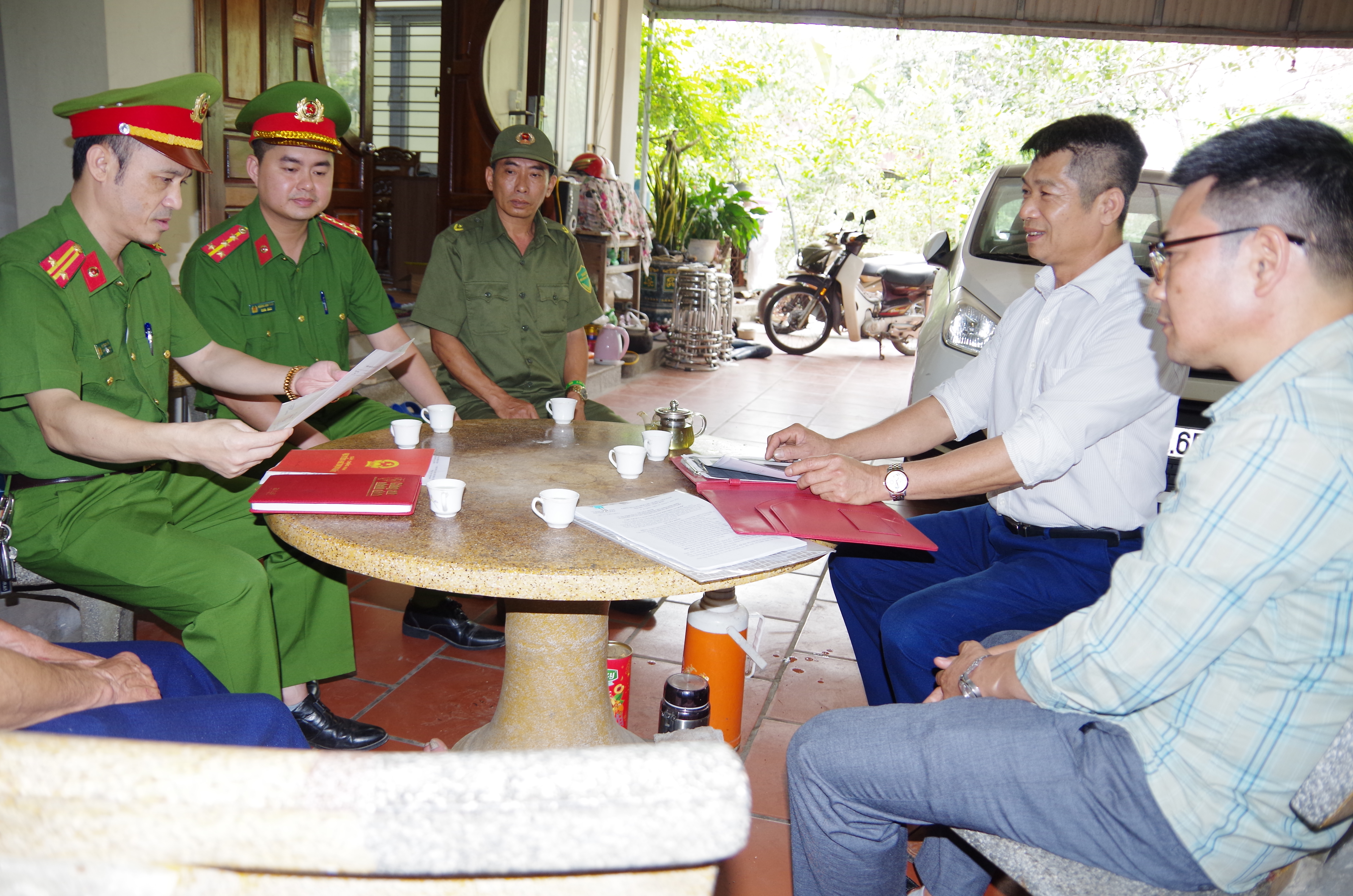 Đẩy mạnh số hoá dữ liệu đất đai trong giải quyết thủ tục hành chính về cư trú