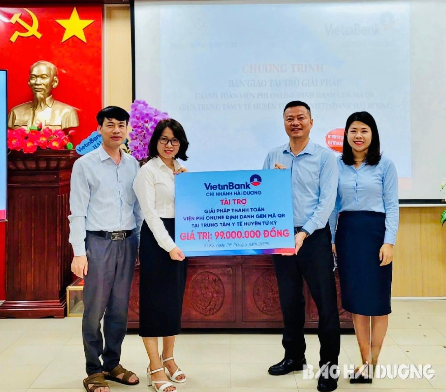 Có thể thanh toán viện phí online khi khám bệnh tại Trung tâm Y tế Tứ Kỳ