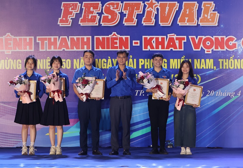 Festival20425-2.jpg