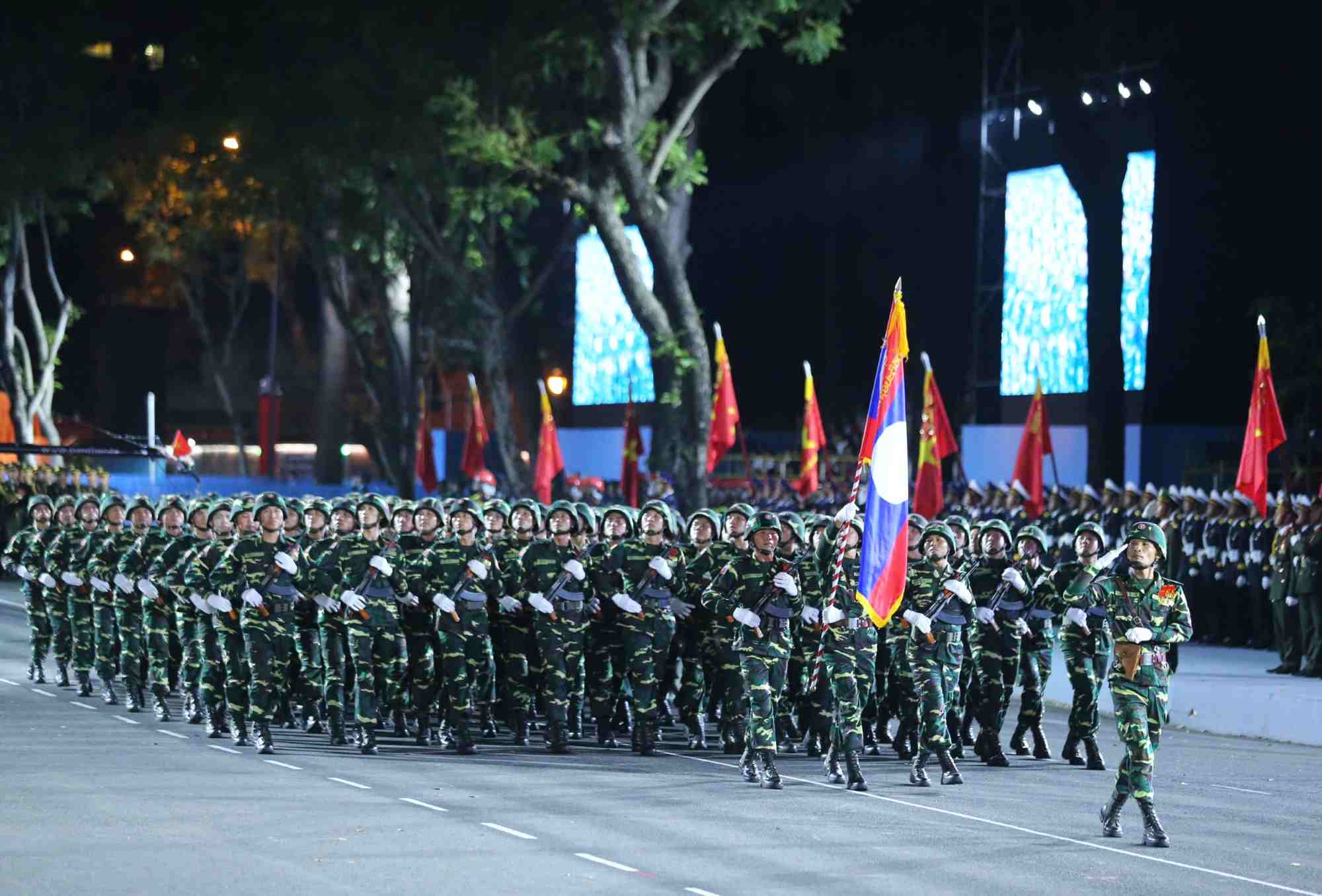Quan-Doi-Lao-1.jpg